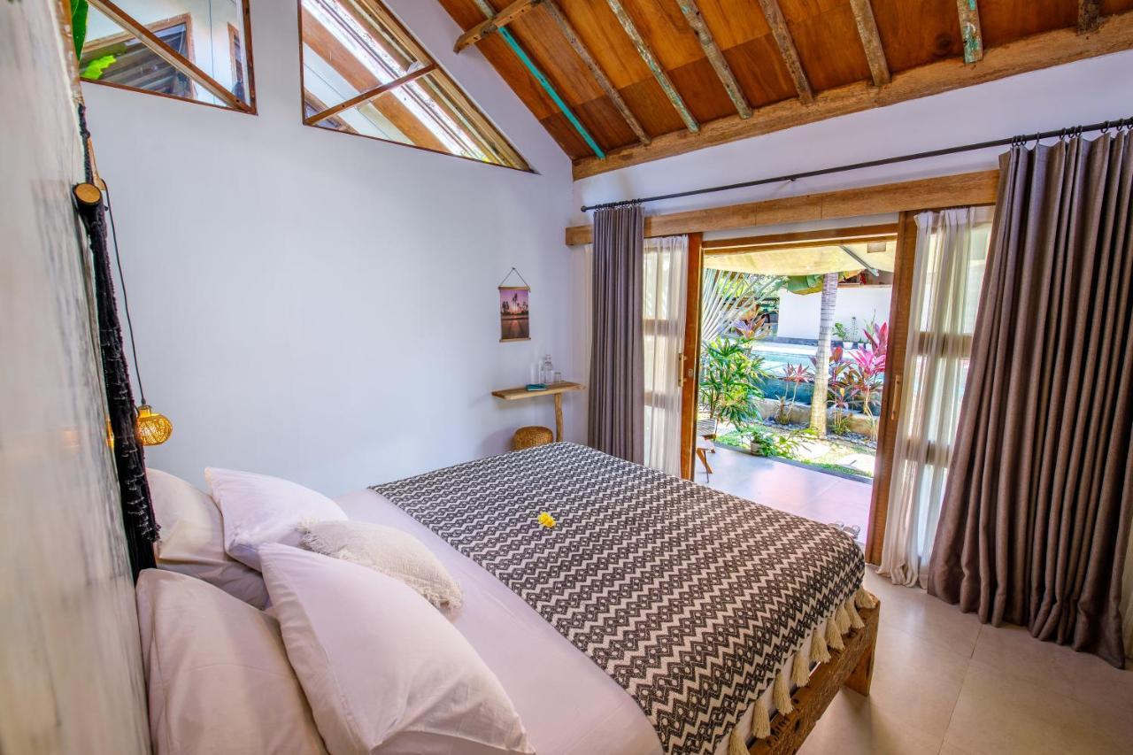 Seaside Tribe - Boutique Surf Stay & Retreat ทานาล็อต ภายนอก รูปภาพ