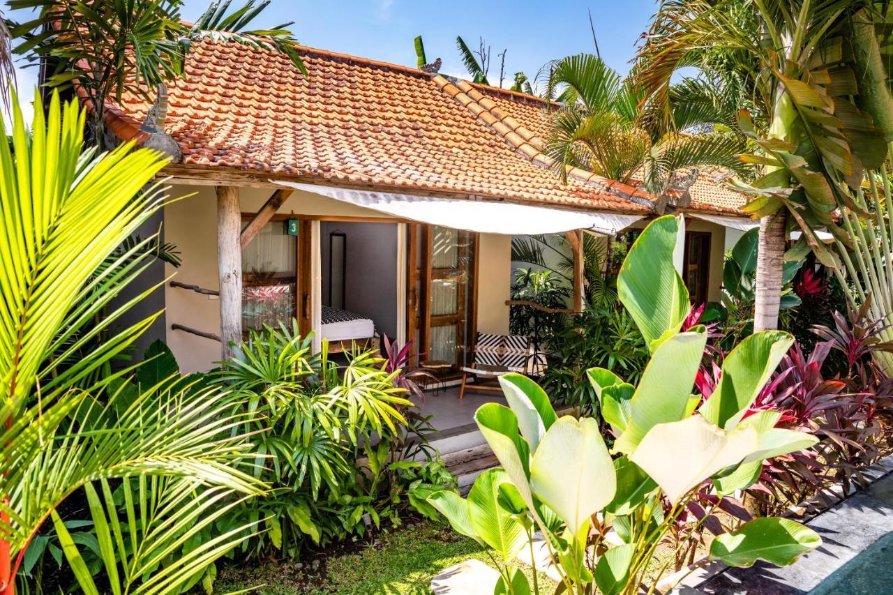 Seaside Tribe - Boutique Surf Stay & Retreat ทานาล็อต ภายนอก รูปภาพ