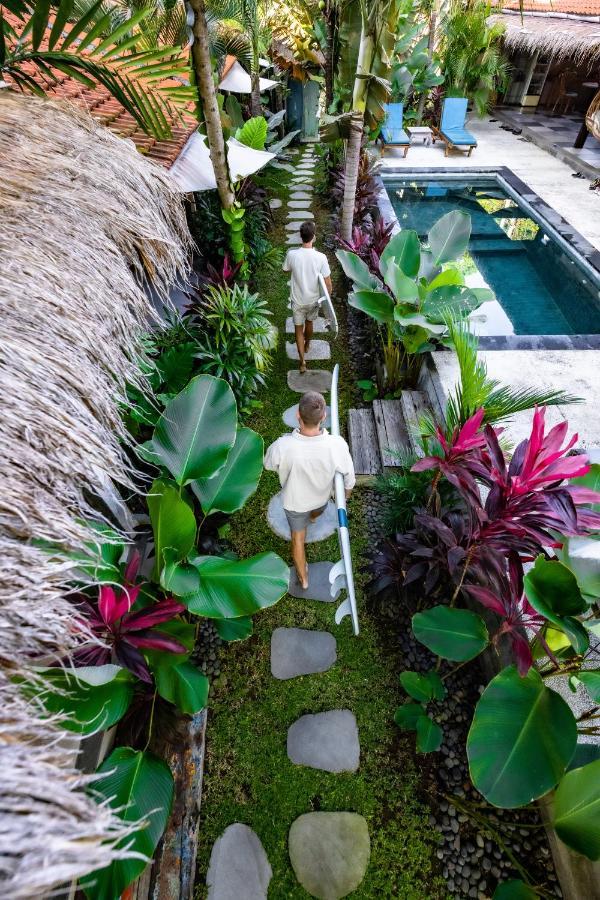 Seaside Tribe - Boutique Surf Stay & Retreat ทานาล็อต ภายนอก รูปภาพ