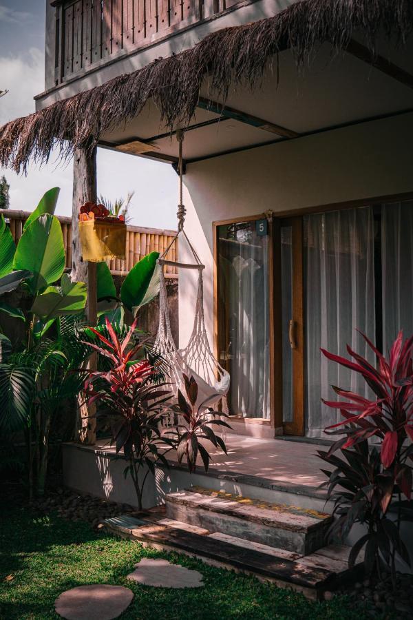 Seaside Tribe - Boutique Surf Stay & Retreat ทานาล็อต ภายนอก รูปภาพ