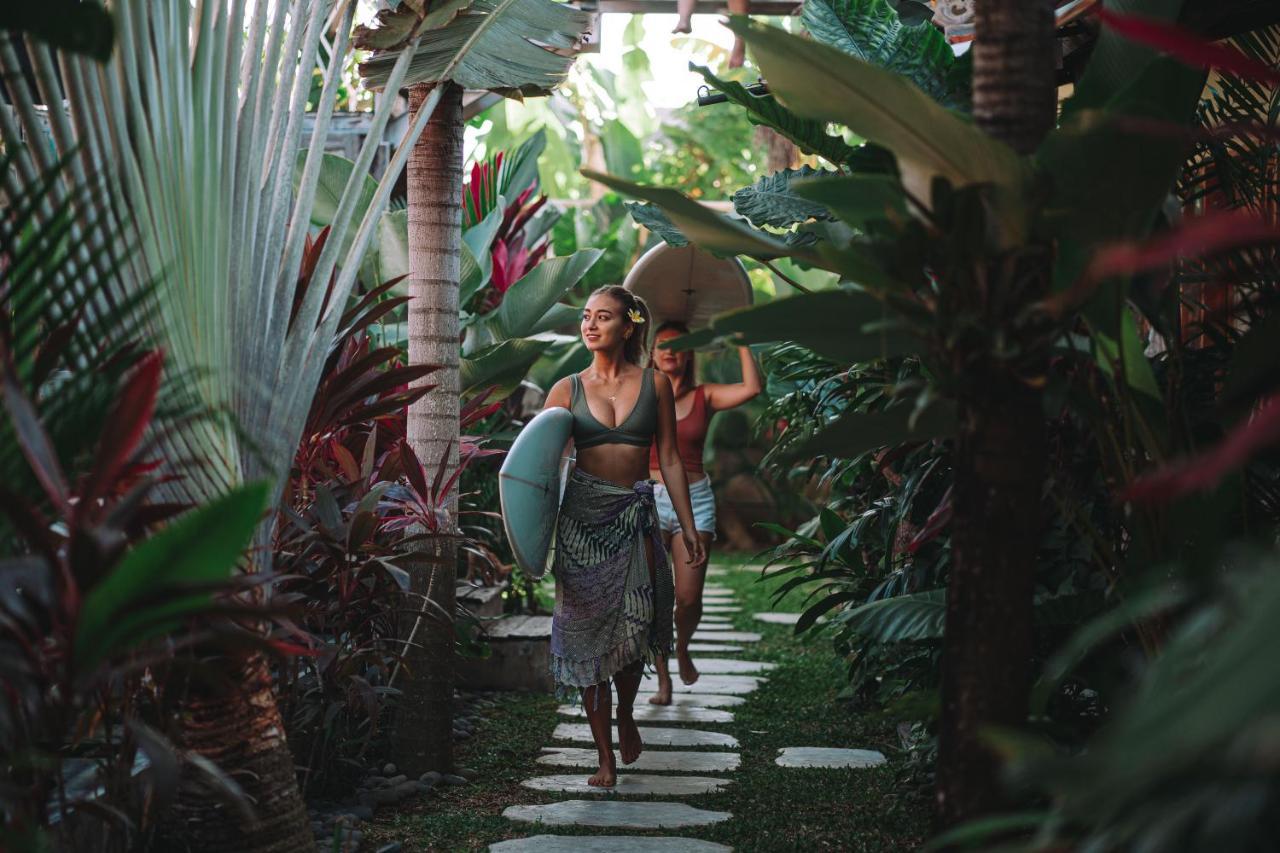 Seaside Tribe - Boutique Surf Stay & Retreat ทานาล็อต ภายนอก รูปภาพ