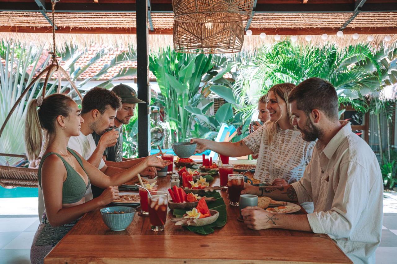Seaside Tribe - Boutique Surf Stay & Retreat ทานาล็อต ภายนอก รูปภาพ