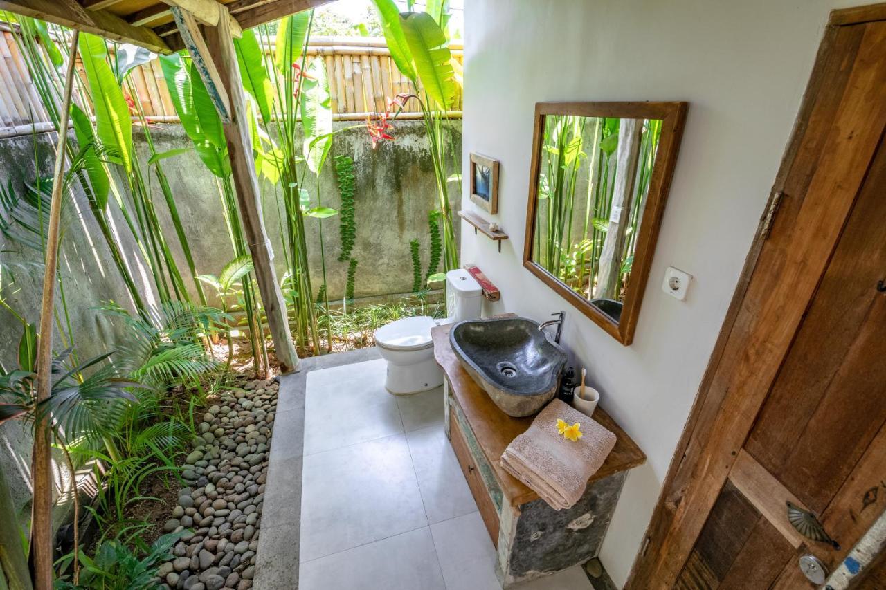 Seaside Tribe - Boutique Surf Stay & Retreat ทานาล็อต ภายนอก รูปภาพ