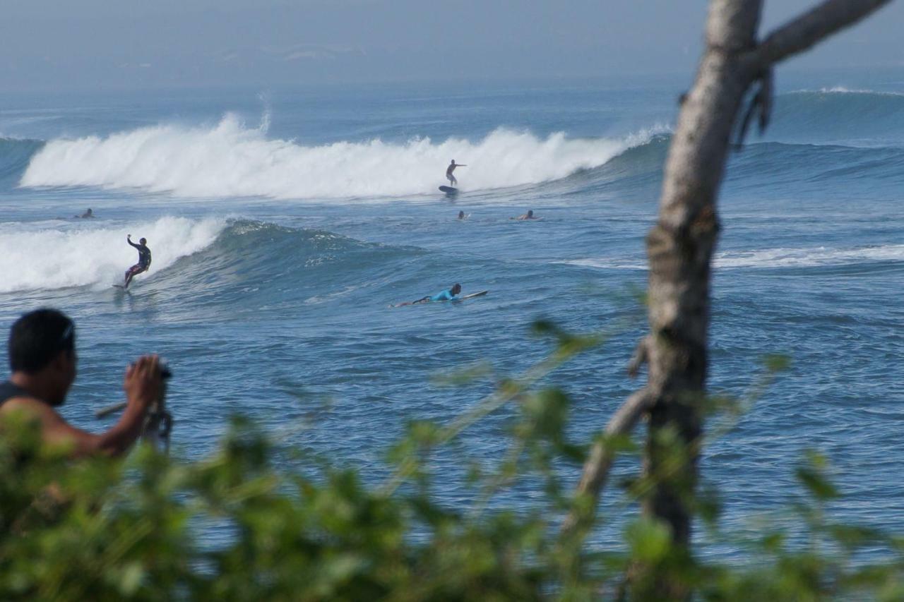 Seaside Tribe - Boutique Surf Stay & Retreat ทานาล็อต ภายนอก รูปภาพ